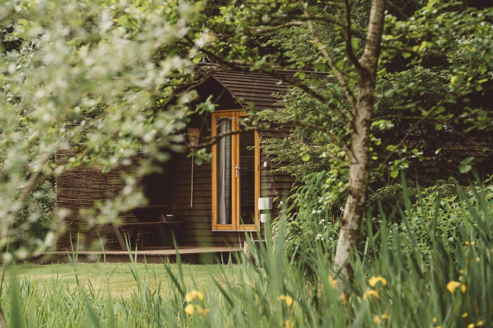 Ball Hall Farm By Wigwam Holidays East Cottingwith Room photo