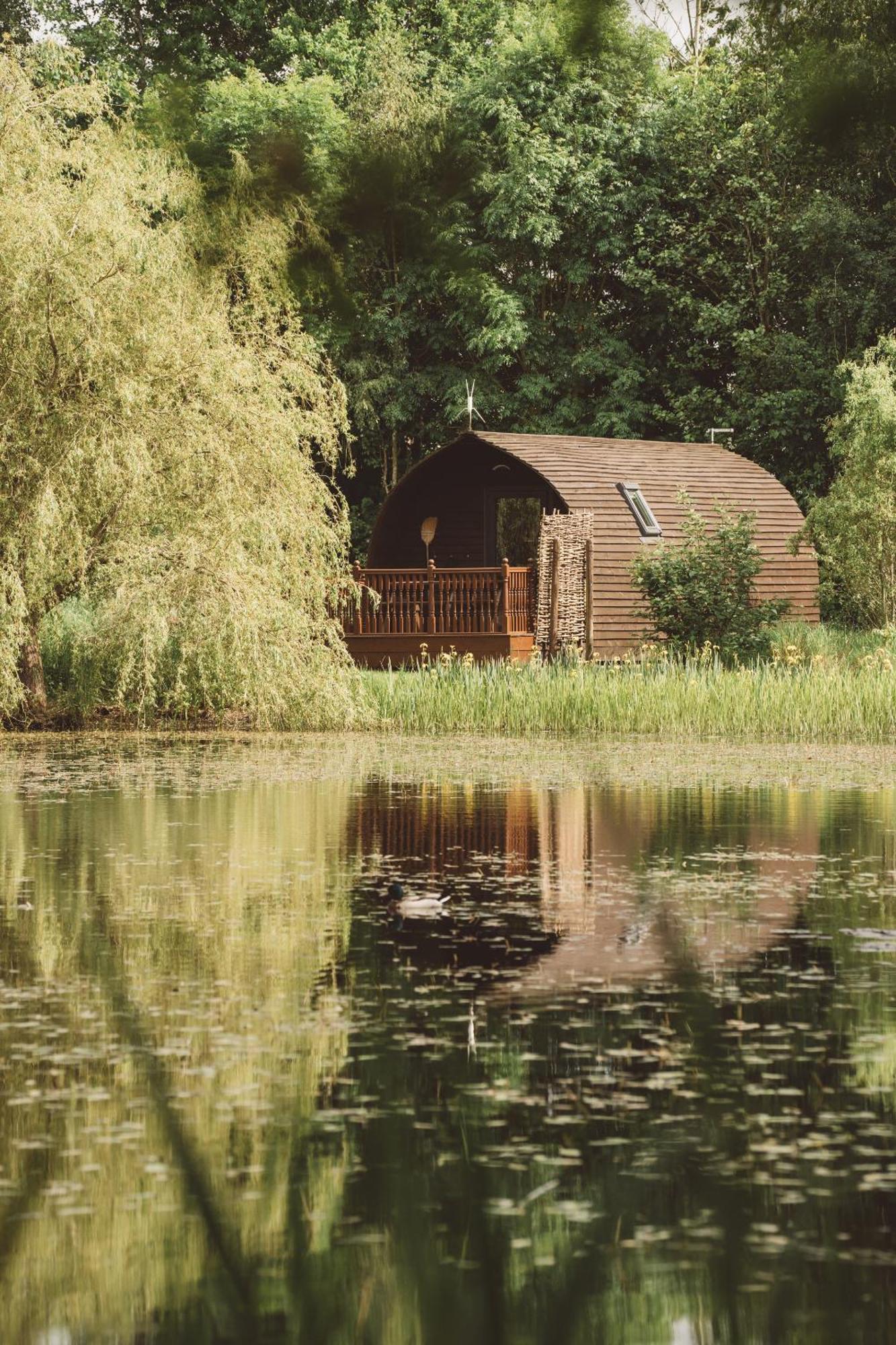 Ball Hall Farm By Wigwam Holidays East Cottingwith Room photo