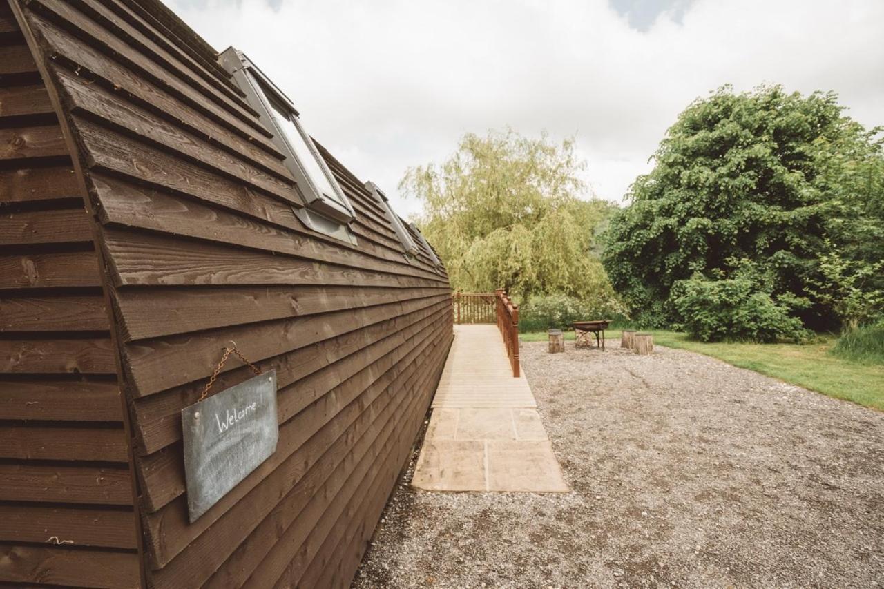 Ball Hall Farm By Wigwam Holidays East Cottingwith Room photo